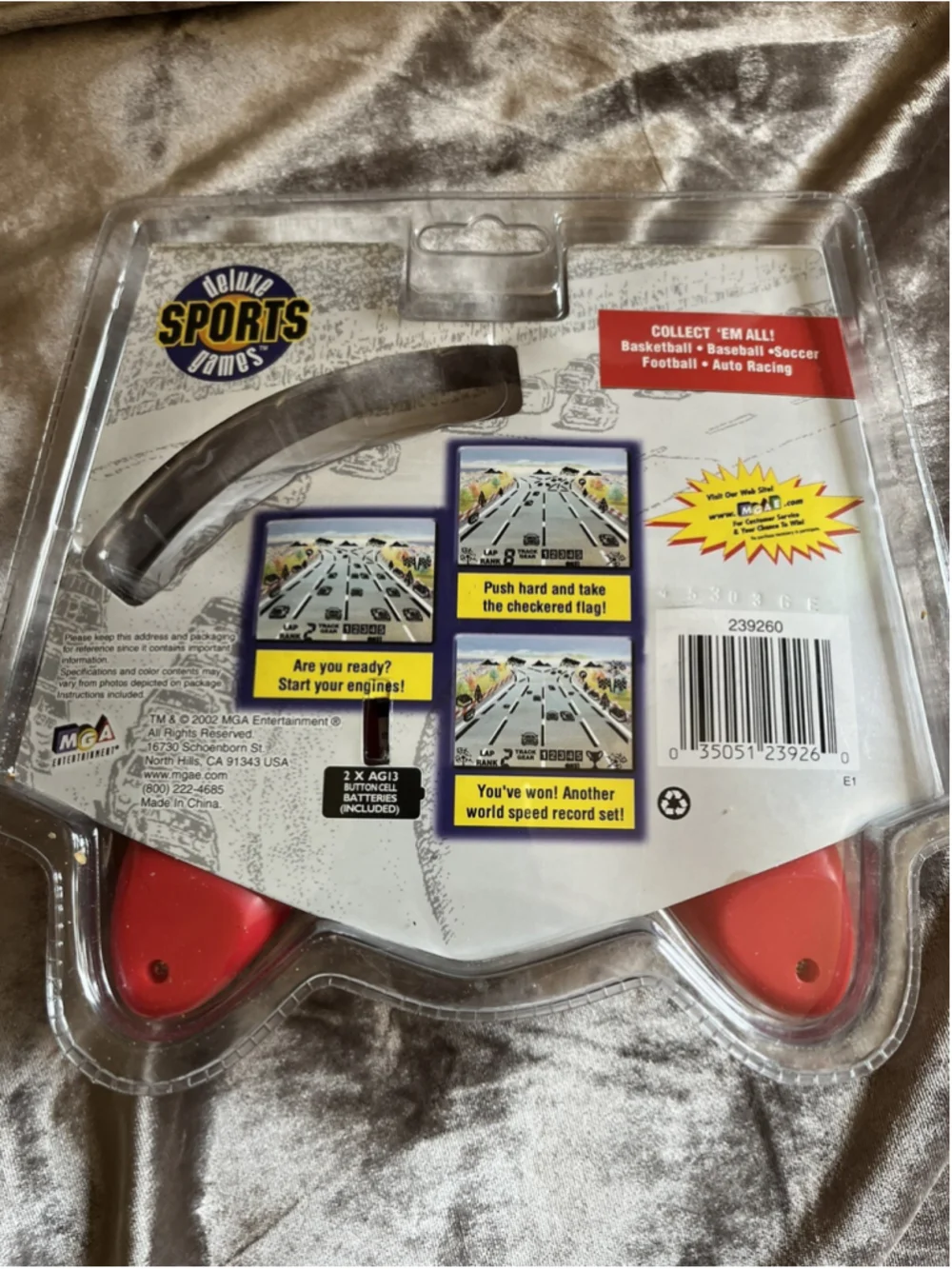 SEALED - 2002 MGA Entertainment Red Auto Racing Game Handheld Electronic It/680